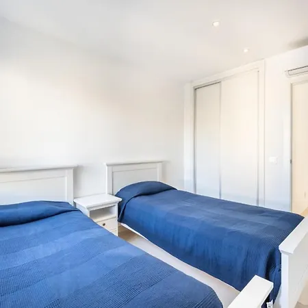 Premium Apartment *